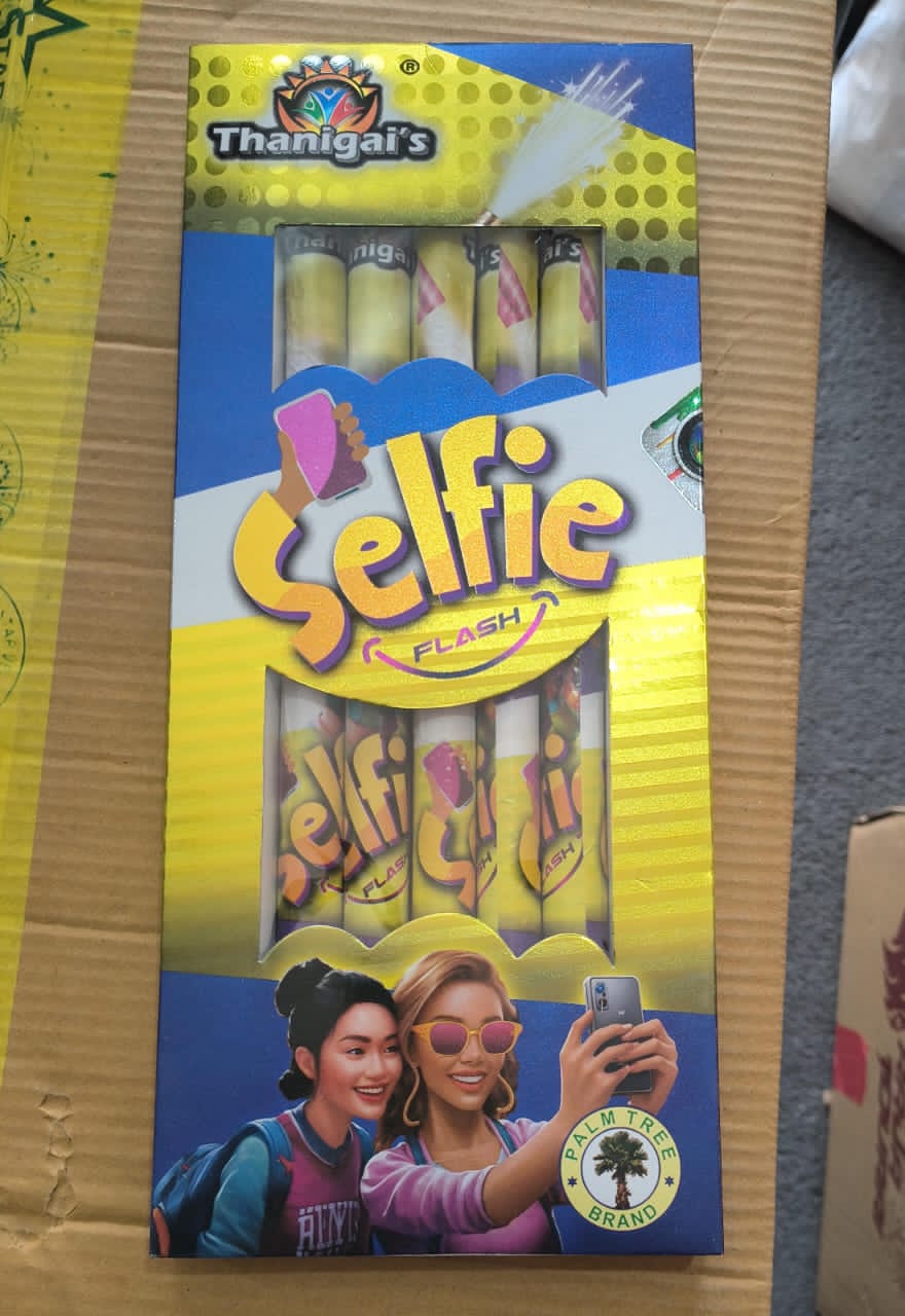 SELFIE STICK CANDLE
